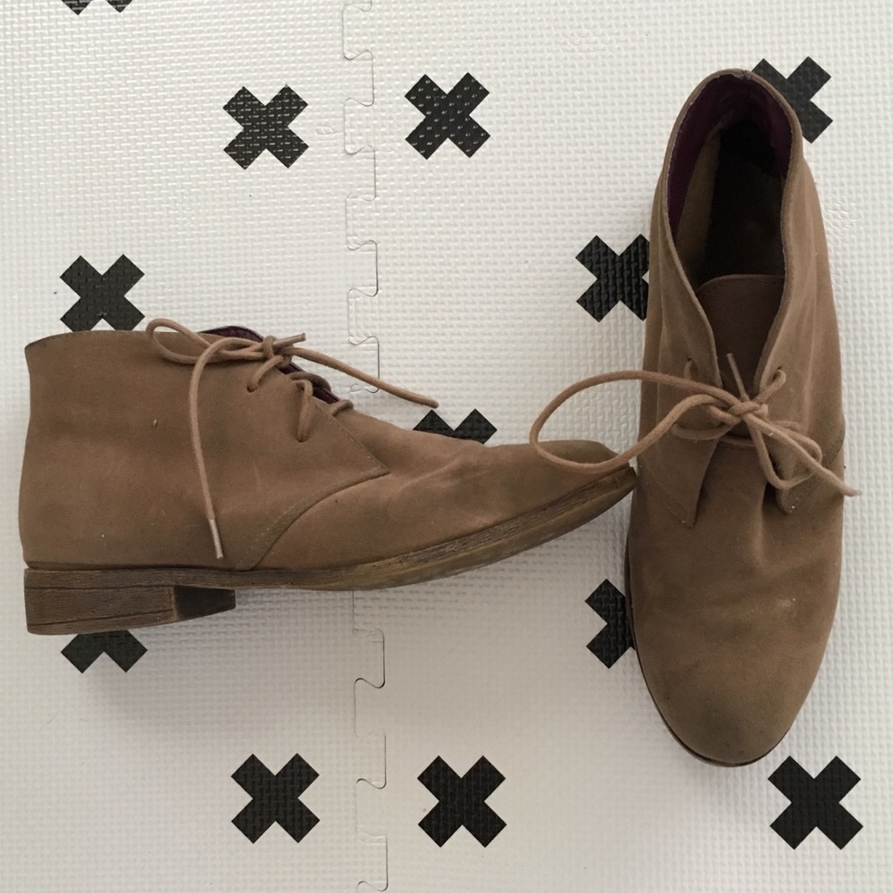 Madden Girl by Steve Madden Chukka Boots size 7